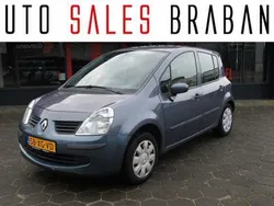 Blauw, metallic lak Gebruikt 2007 Renault Modus MPV | € 1.290 (Eerlijke prijs)