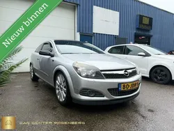 Grijs Gebruikt 2009 Opel Astra GTC Cosmo Hatchback | € 2.950 (Goede deal)