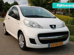 Wit Gebruikt 2011 Peugeot 107 Hatchback | € 3.900 (Iets duurder)