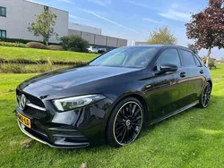 Zwart Gebruikt 2019 Mercedes A250 Premium Plus Hatchback | € 19.950 (Goede deal)
