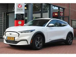 Wit Gebruikt 2021 Ford Mustang Mach-E SUV | € 23.500 (Eerlijke prijs)
