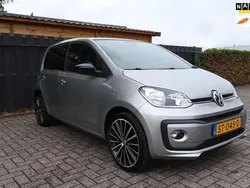 Grijs, metallic lak Gebruikt 2018 VW up! move up! Hatchback | € 8.850 (Eerlijke prijs)