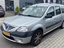 Grijs Gebruikt 2008 Dacia Logan MCV Lauréate MPV | € 995