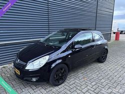 Zwart Gebruikt 2007 Opel Corsa Enjoy Hatchback | € 3.650 (Eerlijke prijs)