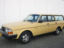 Geel Gebruikt 1981 Volvo 245 Stationwagen | € 19.900