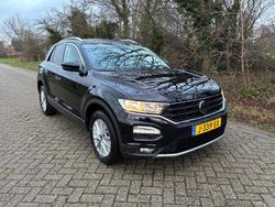 Zwart Gebruikt 2020 VW T-Roc Style SUV | € 19.250 (Eerlijke prijs)