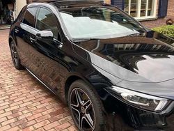 Zwart Gebruikt 2022 Mercedes A250 AMG line Hatchback | € 33.600 (Eerlijke prijs)
