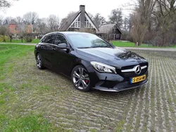 Zwart Gebruikt 2019 Mercedes CLA180 Prestige Sedan | € 21.750 (Eerlijke prijs)