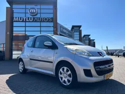 Grijs Gebruikt 2012 Peugeot 107 Hatchback | € 3.390 (Eerlijke prijs)