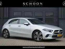 Grijs Gebruikt 2020 Mercedes A180 Business Hatchback | € 23.950 (Super prijs)