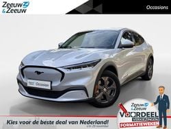 Space white Gebruikt 2023 Ford Mustang Mach-E SUV | € 34.940 (Eerlijke prijs)