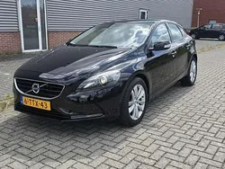 Zwart Gebruikt 2013 Volvo V40 Momentum Stationwagen | € 11.490 (Eerlijke prijs)