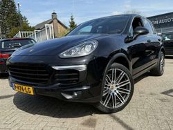 Zwart Gebruikt 2016 Porsche Cayenne SUV | € 29.950