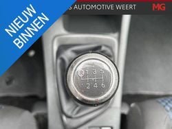 Bruin Gebruikt 2014 Toyota Auris Hatchback | € 9.995 (Eerlijke prijs)