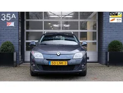 Grijs, metallic lak Gebruikt 2010 Renault Mégane GrandTour Expression Stationwagen | € 2.500 (Iets duurder)