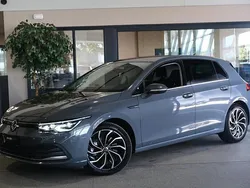 Grijs Gebruikt 2020 VW Golf VIII Style Hatchback | € 23.450 (Eerlijke prijs)