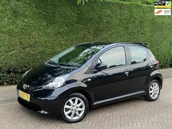 Zwart Gebruikt 2007 Toyota Aygo Hatchback | € 3.250 (Eerlijke prijs)