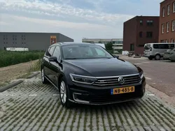 Zwart Gebruikt 2016 VW Passat GTE Stationwagen | € 13.245 (Eerlijke prijs)