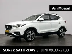 Wit Gebruikt 2020 MG ZS Luxury Sedan | € 15.395 (Eerlijke prijs)