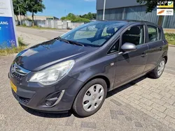 Grijs Gebruikt 2012 Opel Corsa Edition Hatchback | € 3.999 (Eerlijke prijs)