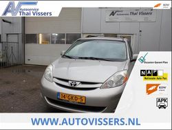 Beige (metallic) Gebruikt 2008 Toyota Sienna XLE MPV | € 7.950