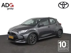 Grijs Gebruikt 2022 Toyota Yaris Hatchback | € 21.950 (Eerlijke prijs)