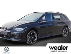 Zwart, metallic lak Nieuw 2024 VW Golf VIII R-line Edition Stationwagen | € 45.480 (Iets duurder)