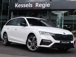 Wit Gebruikt 2022 Skoda Octavia RS Stationwagen | € 28.950 (Eerlijke prijs)