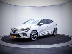 Grijs Gebruikt 2021 Renault Clio V Intens Stationwagen | € 16.950 (Goede deal)