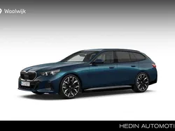 Blauw Nieuw 2025 BMW 530e M Sport Stationwagen | € 102.054 (Duur)