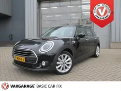 Zwart Gebruikt 2022 Mini One Clubman Business Stationwagen | € 24.750 (Iets duurder)