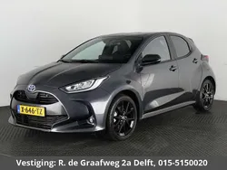 Grijs Gebruikt 2024 Toyota Yaris Hybrid Executive Hatchback | € 27.900 (Eerlijke prijs)