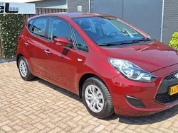 Rood Gebruikt 2016 Hyundai ix20 Premium MPV | € 14.695 (Eerlijke prijs)