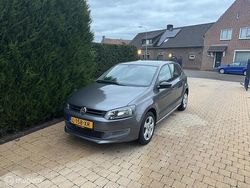 Grijs Gebruikt 2011 VW Polo Hatchback | € 5.299 (Eerlijke prijs)