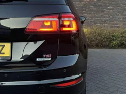 Zwart Gebruikt 2016 VW Golf VII Highline Stationwagen | € 14.750 (Eerlijke prijs)