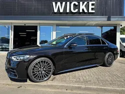 Zwart, metallic lak Gebruikt 2021 Mercedes S400 AMG line Sedan | € 119.400