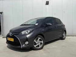 Grijs Gebruikt 2015 Toyota Yaris Hatchback | € 12.999 (Eerlijke prijs)