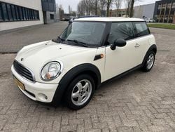 Wit Gebruikt 2009 Mini ONE Hatchback | € 3.995 (Eerlijke prijs)
