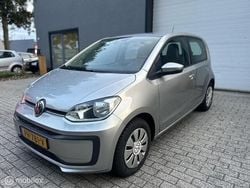 Grijs Gebruikt 2017 VW up! move up! Hatchback | € 6.750 (Super prijs)