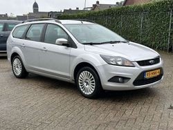 Grijs, metallic lak Gebruikt 2009 Ford Focus Titanium Stationwagen | € 1.999 (Super prijs)