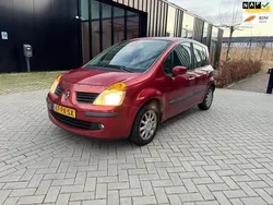 Rood Gebruikt 2005 Renault Modus Luxe MPV | € 1.450 (Eerlijke prijs)