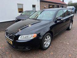 Zwart Gebruikt 2008 Volvo V70 Momentum Stationwagen | € 5.995 (Iets duurder)