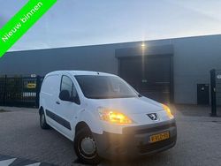 Wit Gebruikt 2011 Peugeot Partner MPV | € 1.999 (Goede deal)