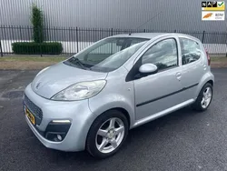 Grijs Gebruikt 2014 Peugeot 107 Active Hatchback | € 3.499 (Eerlijke prijs)