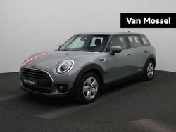 Grijs Gebruikt 2022 Mini Cooper Clubman Essential Stationwagen | € 23.945 (Goede deal)