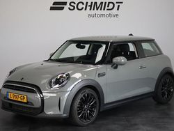 Grijs Gebruikt 2021 Mini Cooper Essential Hatchback | € 16.995 (Eerlijke prijs)
