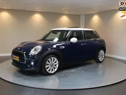 Blauw Gebruikt 2016 Mini Cooper Business Hatchback | € 15.940 (Goede deal)
