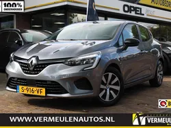 Grijs Gebruikt 2023 Renault Clio V Equilibre Hatchback | € 15.700 (Goede deal)