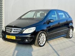 Zwart Gebruikt 2005 Mercedes B200 MPV | € 5.795 (Eerlijke prijs)