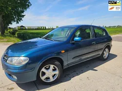 Blauw Gebruikt 2002 Nissan Almera Hatchback | € 1.250
